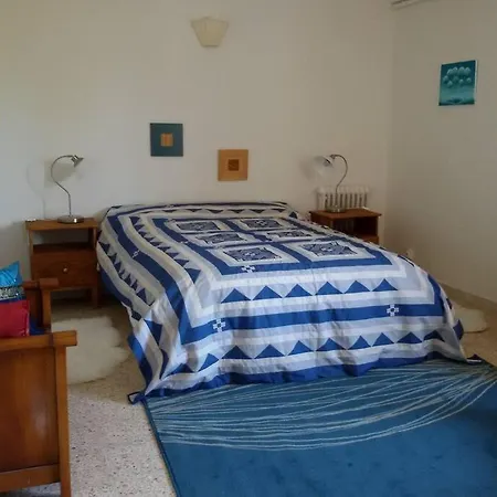 Great Walking Distance To Beautiful Beach Lägenhet *