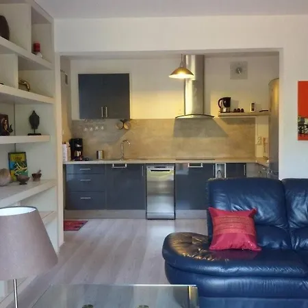 아파트 Great Walking Distance To Beautiful Beach